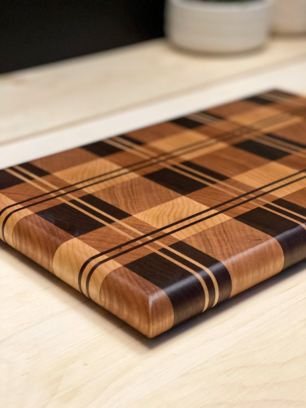 Small Plaid End Grain Prep Board (13.5